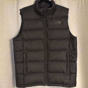 Mens Northface Vest size Large